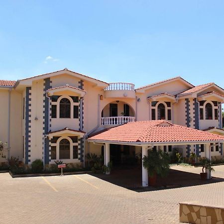 Tara Suites Nairobi Bagian luar foto